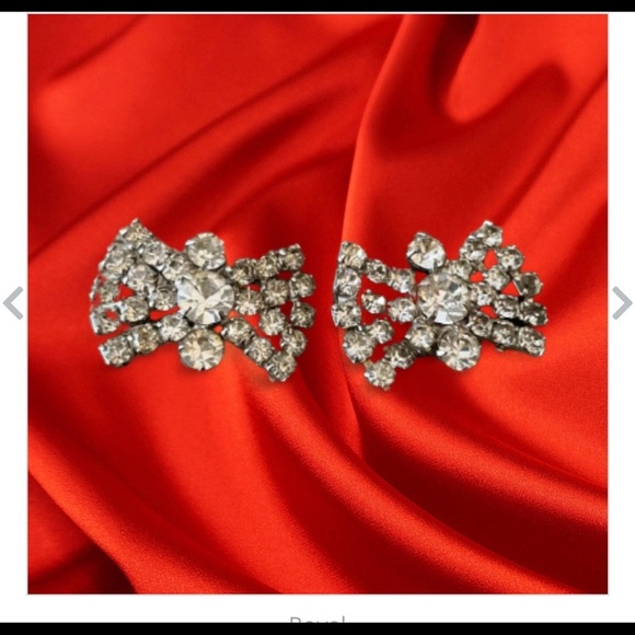 Vintage Jewelry - Vintage clip back earrings with clear rhinestones m